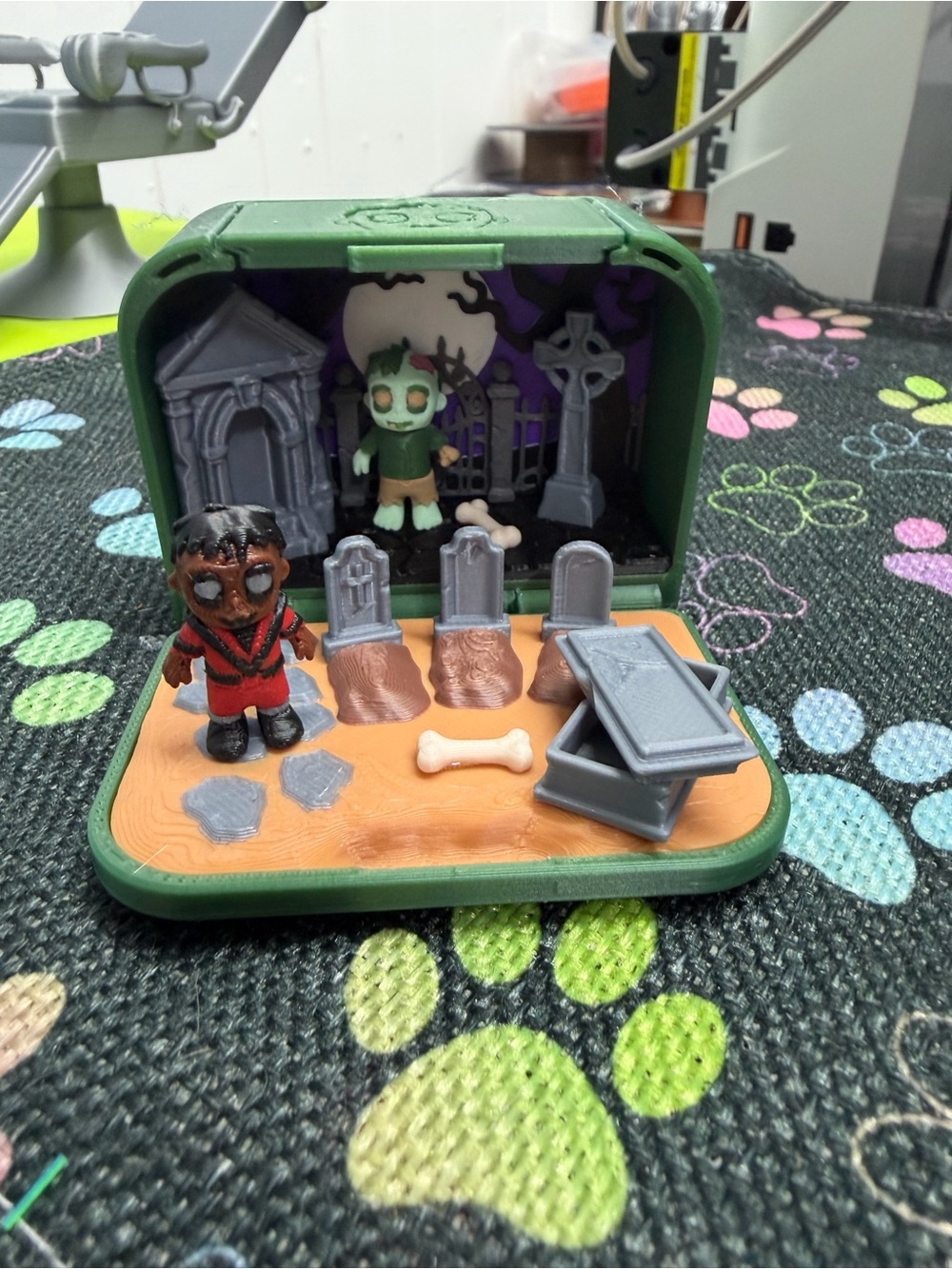 Kids Playset - Green Haunted Graveyard Mini Figure Set